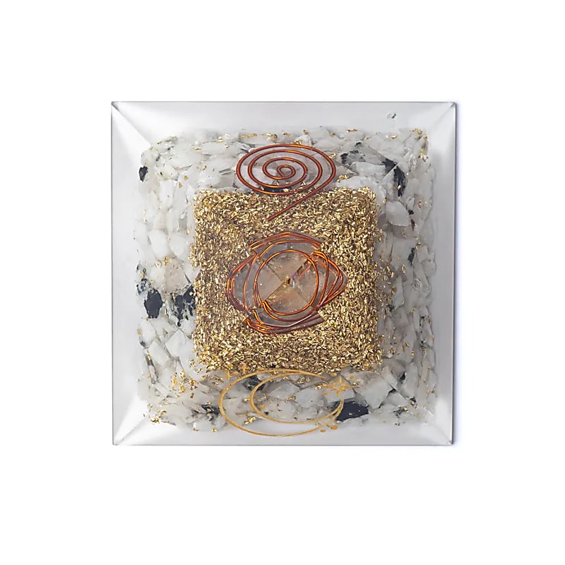 Pyramide d’Orgonite en Pierre de Lune – Harmonie & Protection - Bonheur de Lune