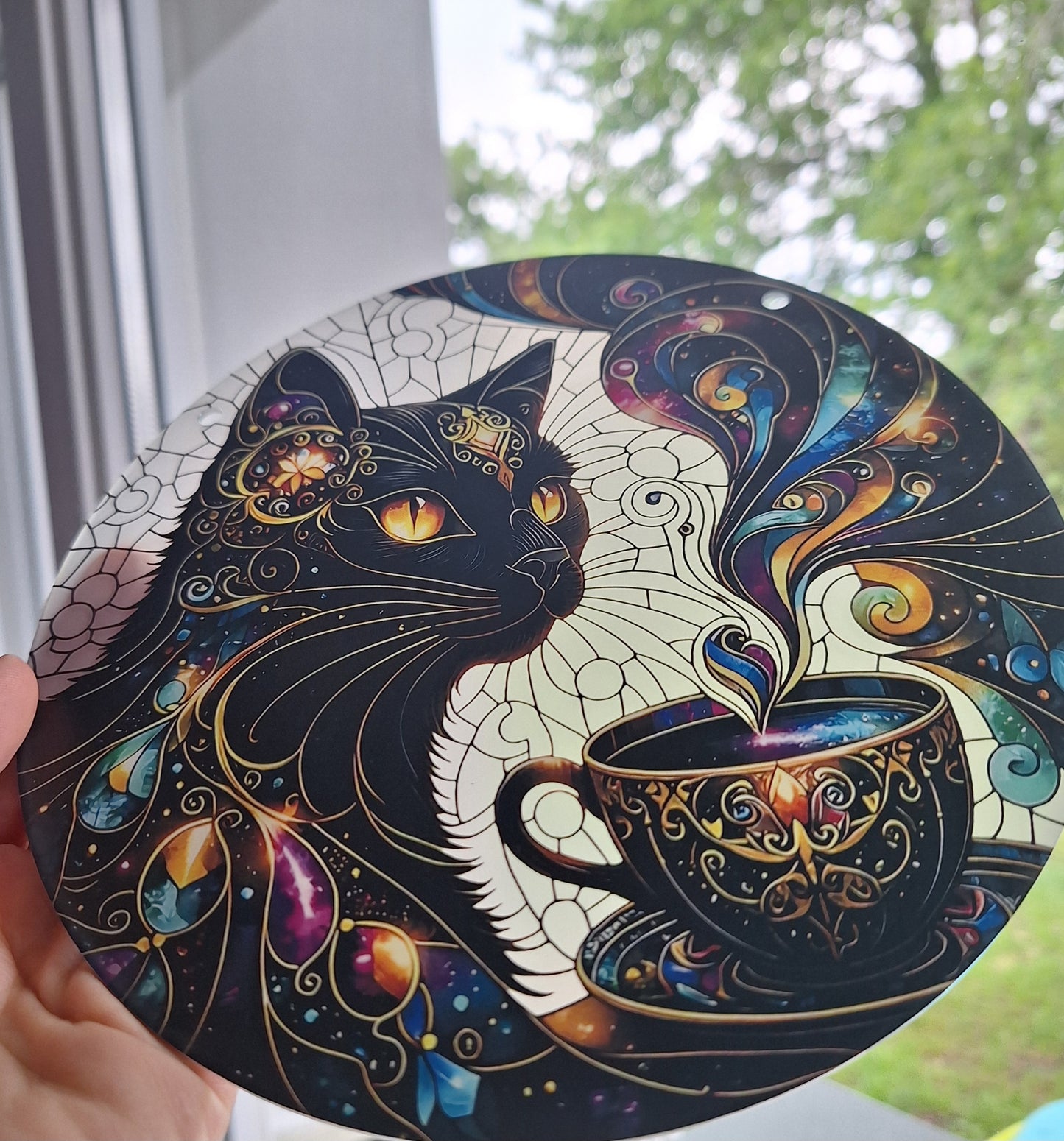 Vitrail à suspendre Chat Noir – Élégance mystique et lumière féerique - Bonheur de Lune