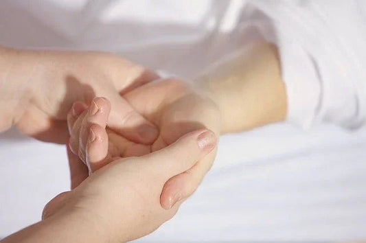 Découvrez les pierres qui soulagent l'arthrose et l'arthrite - Bonheur de Lune
