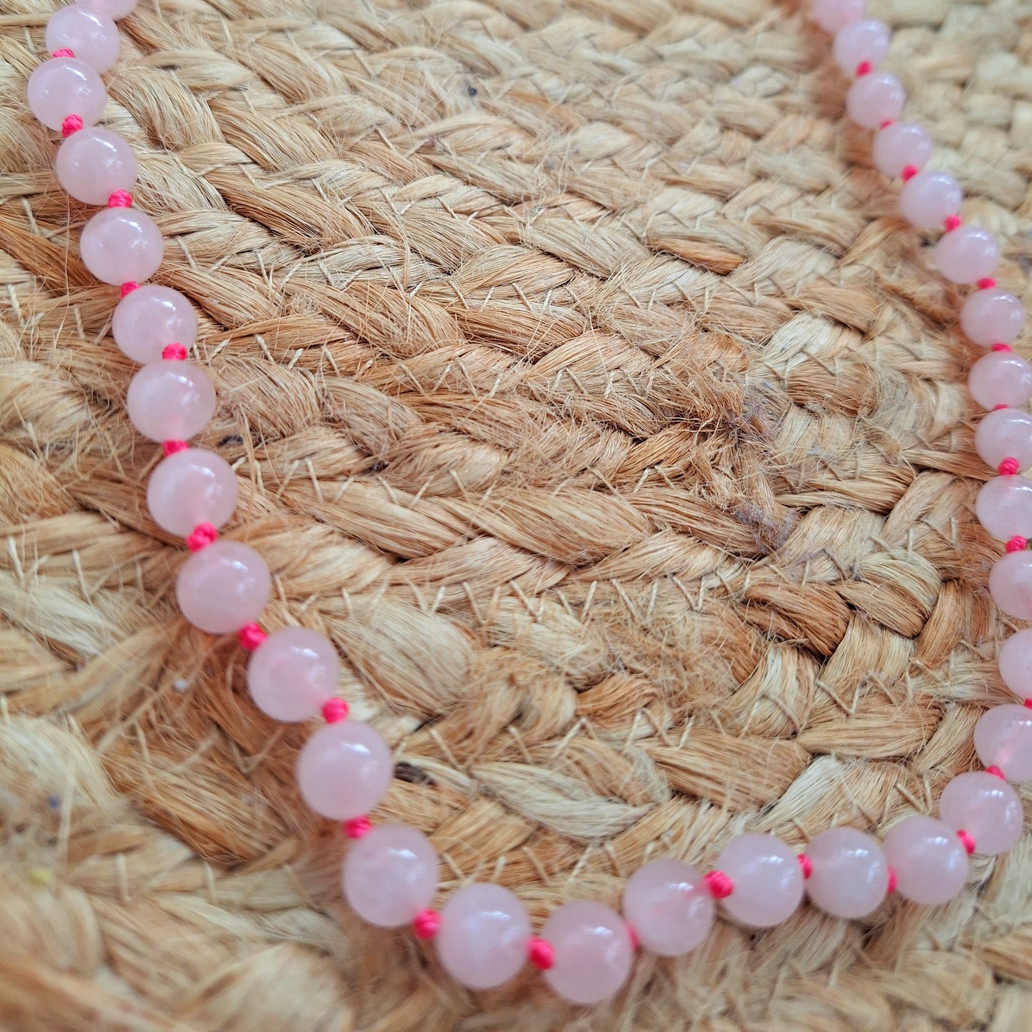 Collier_en_Quartz_Rose_Authentique_-_Perles_de_8mm_Longueur_Ajustable_45-50cm_-_Amour_et_Harmonie_-_Bonheur_de_Lune - Bonheur de Lune