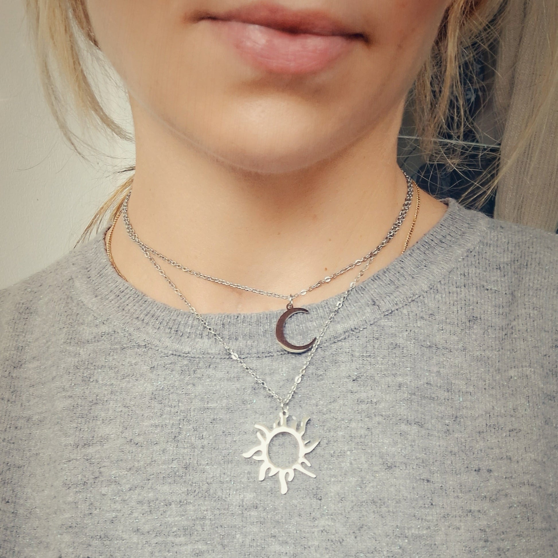 Collier Soleil & Lune – Unité Cosmique – Acier Inoxydable Doré ou Argenté - Bonheur de Lune