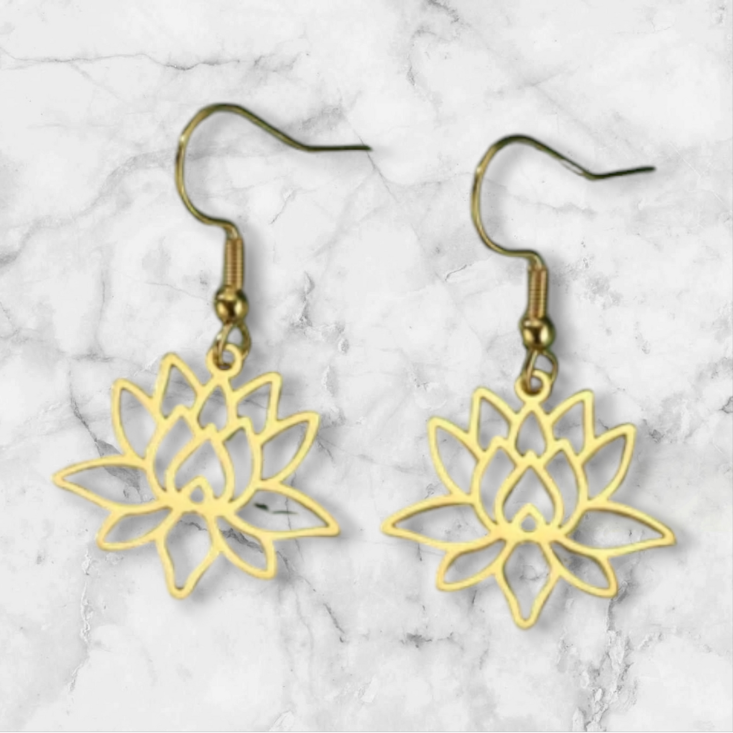 Boucles d’Oreilles Lotus – Pureté & Éveil Spirituel – Acier Inoxydable Doré ou Argenté - Bonheur de Lune