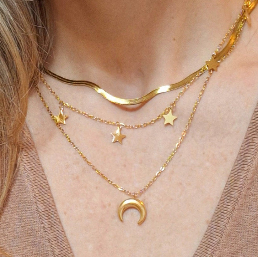 Collier Céleste Triple Rangs – Lune & Étoiles – Acier Inoxydable Doré - Bonheur de Lune