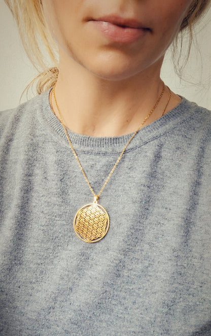 Collier Fleur de Vie – Harmonie & Unité – Acier Inoxydable Doré ou Argenté - Bonheur de Lune