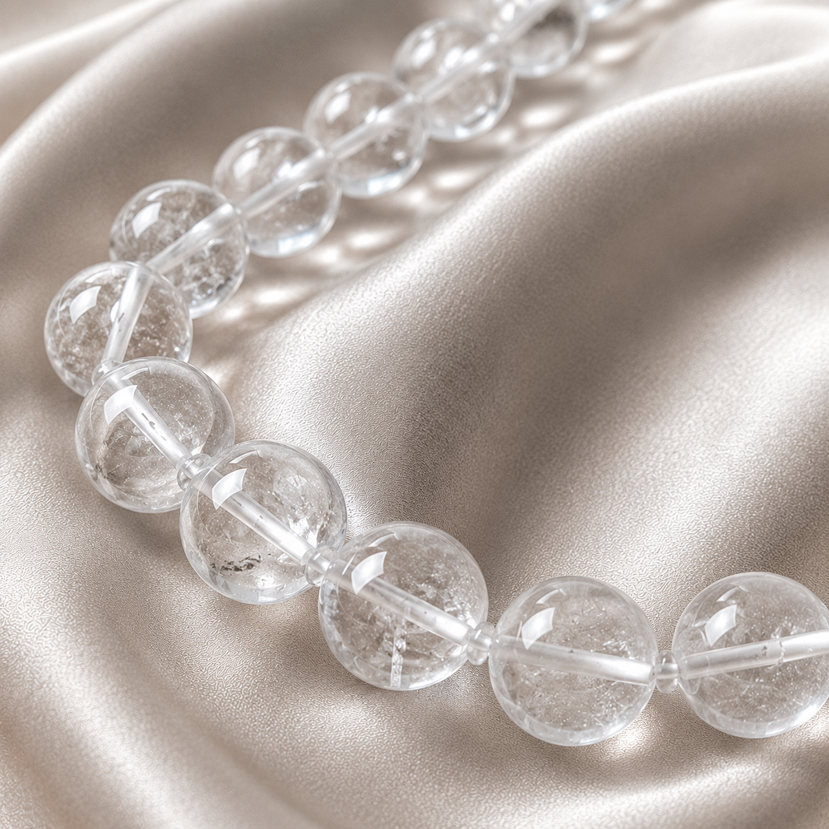 Collier en quartz blanc naturel 8 mm – clarté et harmonie – Bonheur de Lune