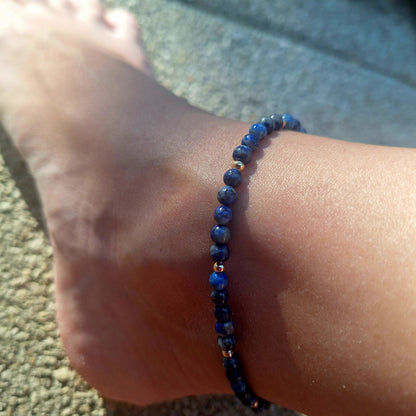 Bracelet de Cheville Lapis-Lazuli & Perles Dorées – Élégance & Apaisement - Bonheur de Lune