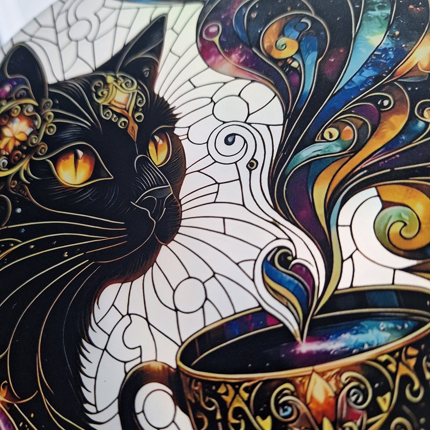 Vitrail à suspendre Chat Noir – Élégance mystique et lumière féerique - Bonheur de Lune